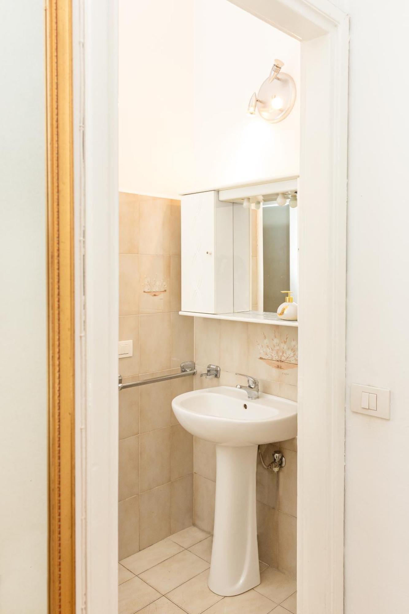 Picasso - Spacious Exclusive Apartment Милан Экстерьер фото
